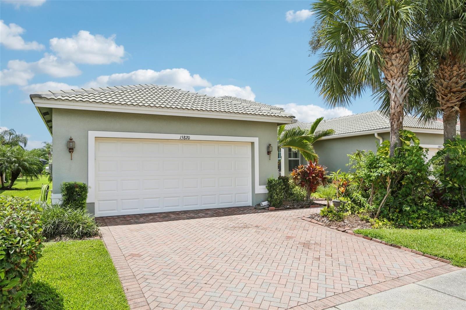 15820 AURORA LAKE CIR