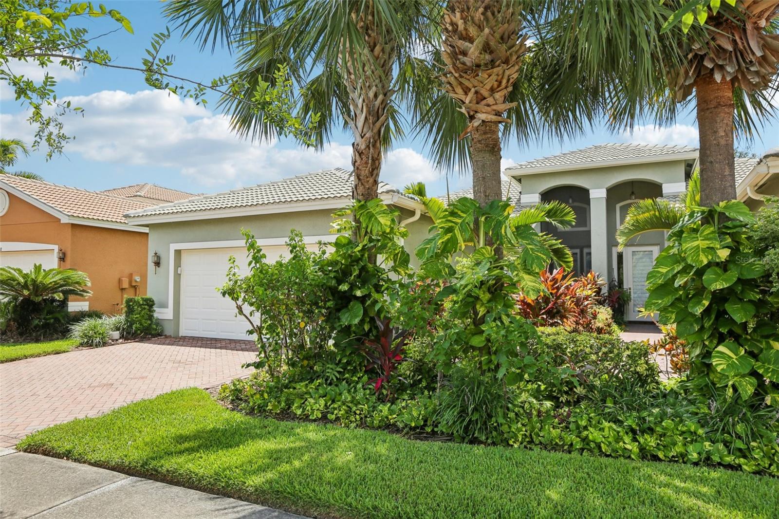 15820 AURORA LAKE CIR