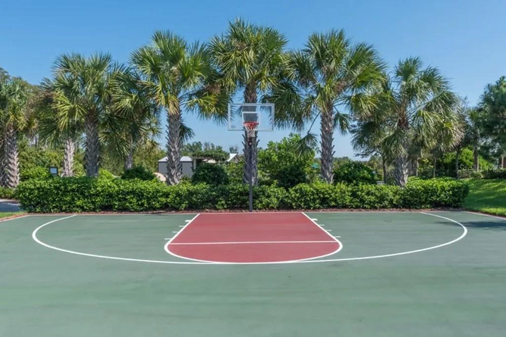 15837 AURORA LAKE CIR