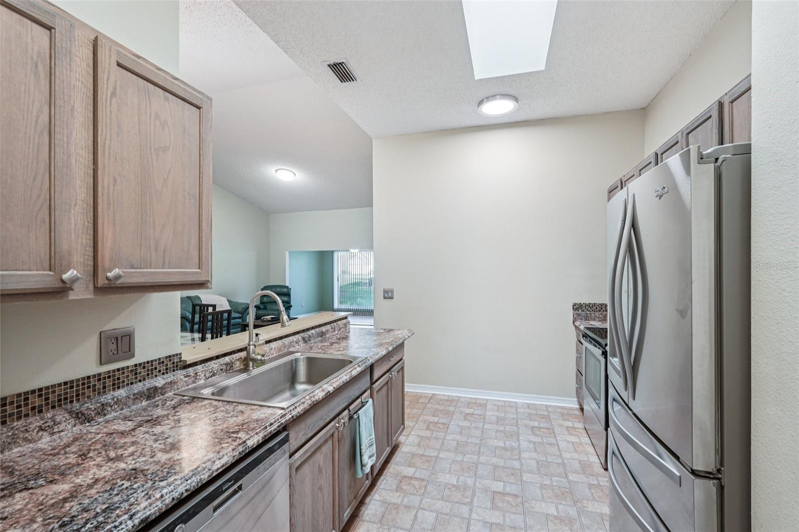 2411 NANTUCKET HARBOR LOOP