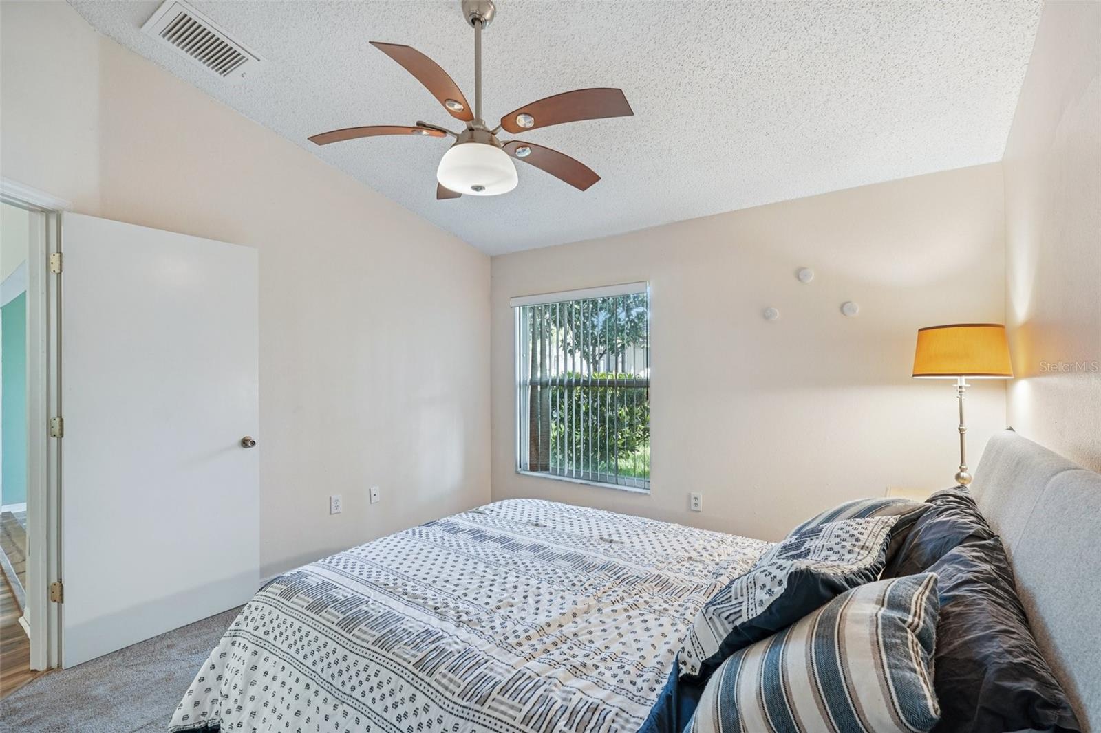 2411 NANTUCKET HARBOR LOOP