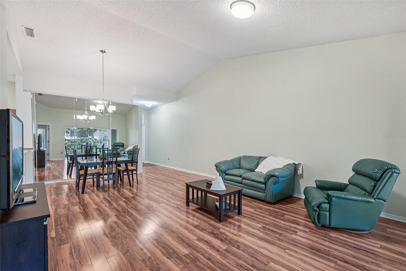 2411 NANTUCKET HARBOR LOOP