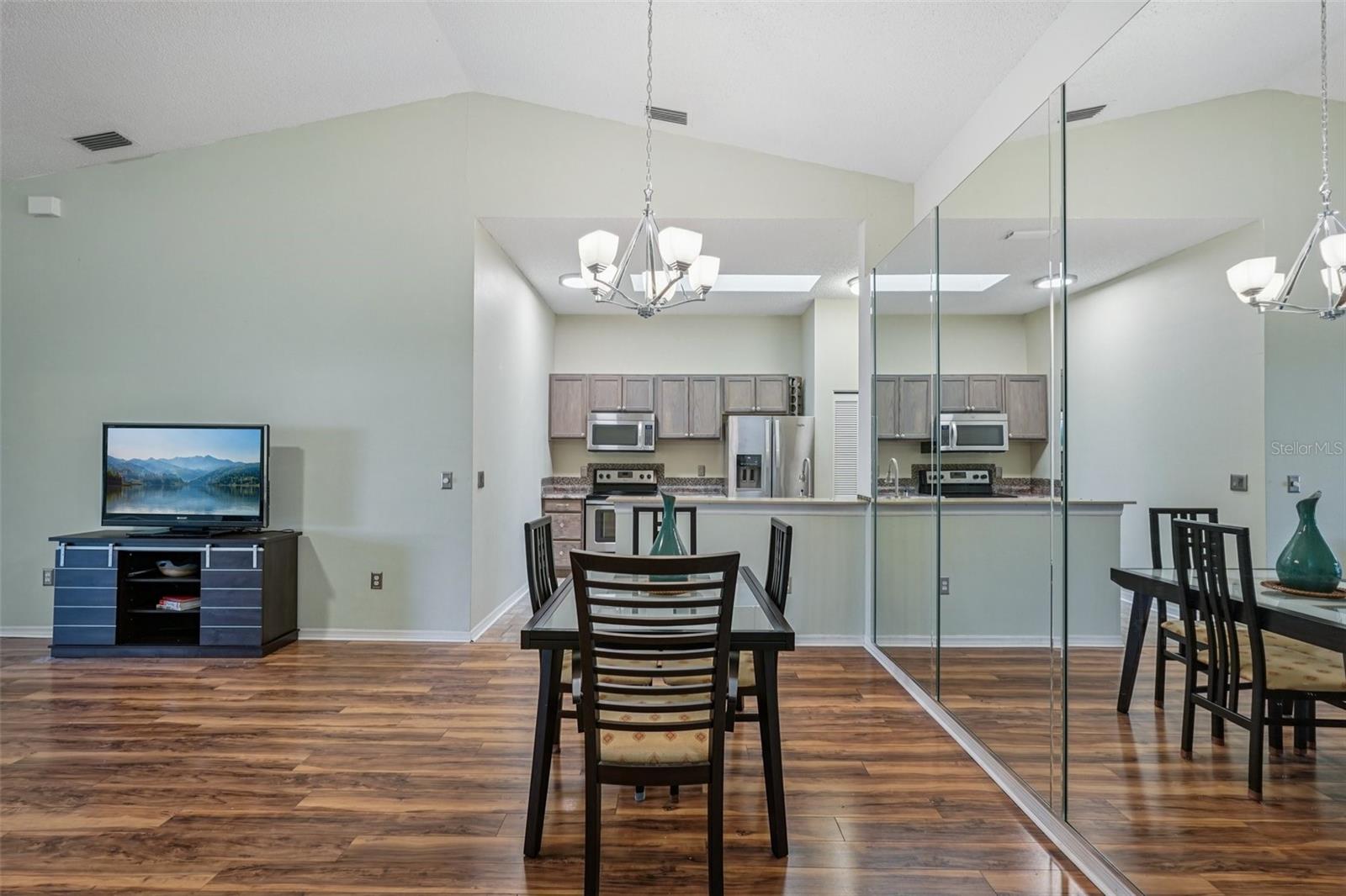 2411 NANTUCKET HARBOR LOOP