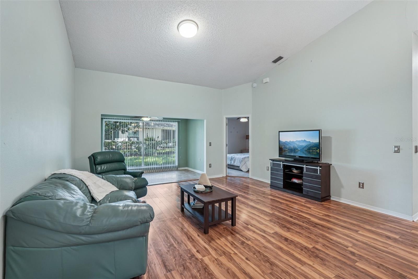 2411 NANTUCKET HARBOR LOOP