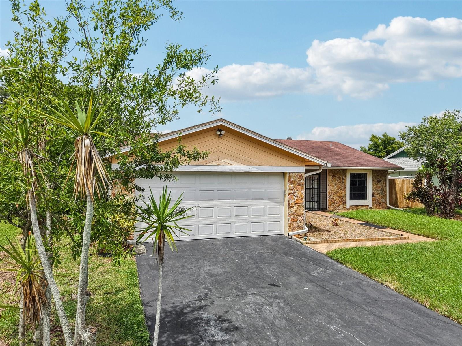 15908 COUNTRYBROOK ST