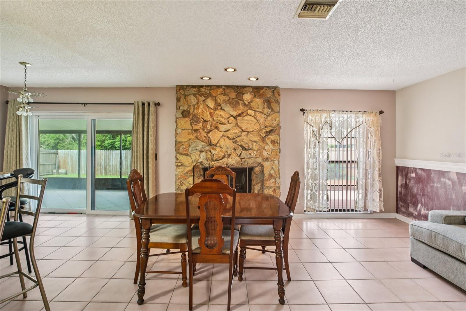 15908 COUNTRYBROOK ST