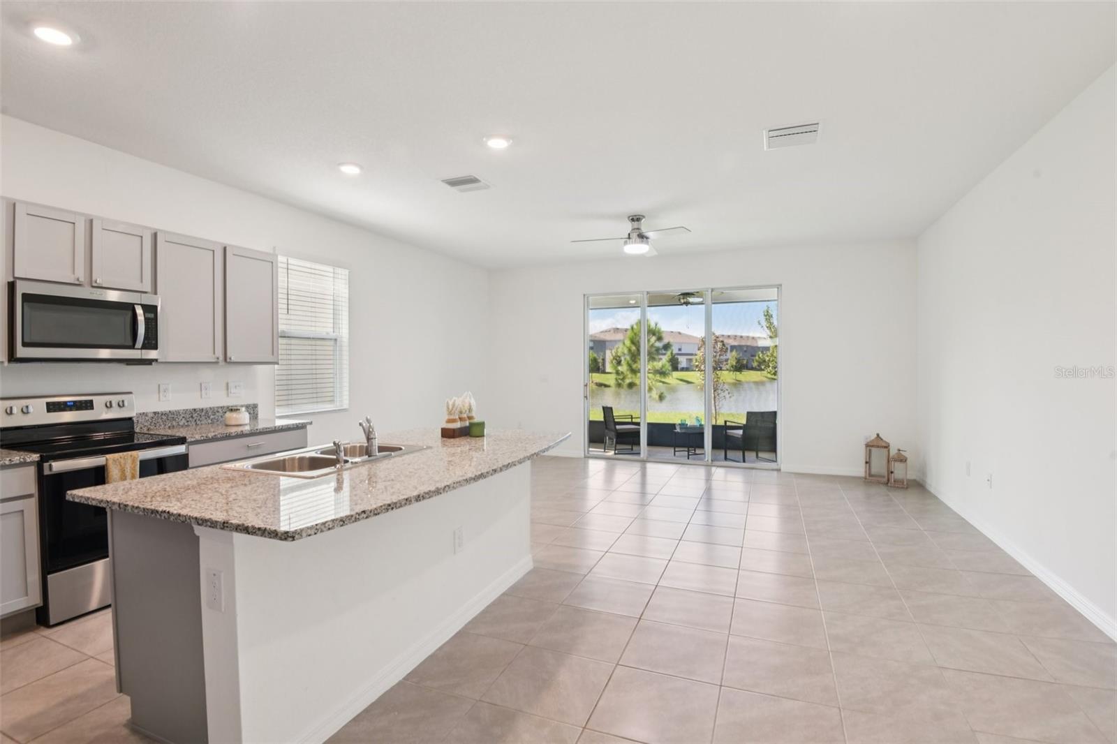 285 MANGROVE SHADE CIR