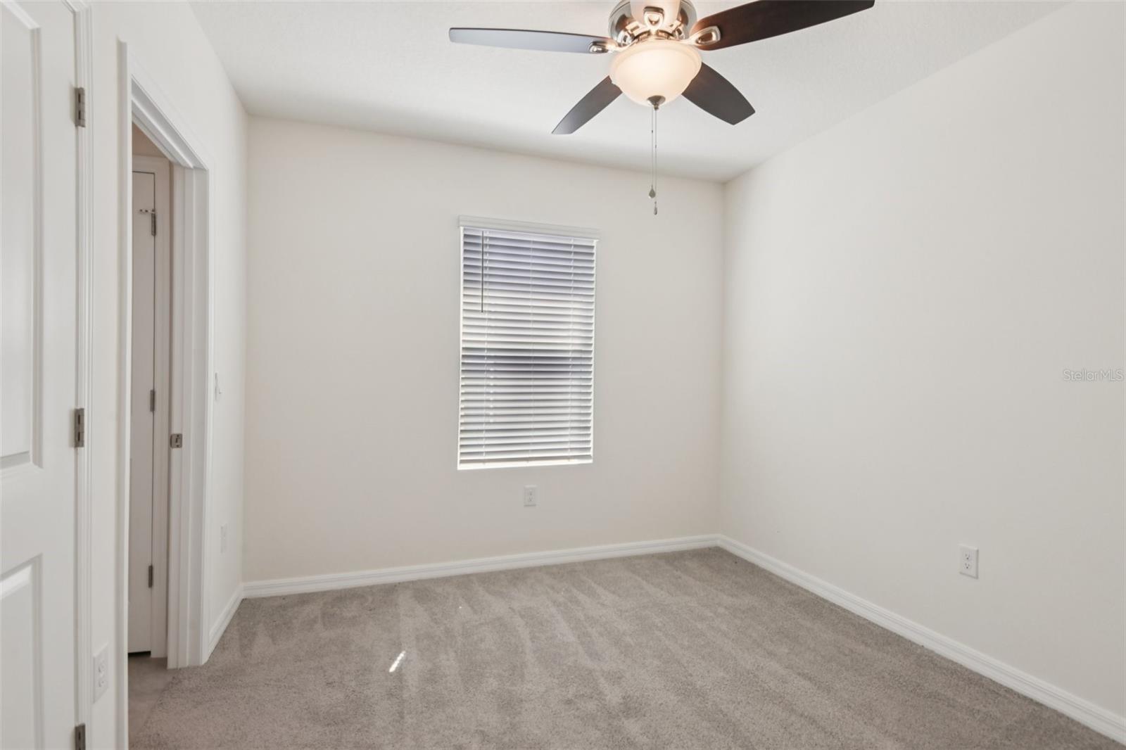 285 MANGROVE SHADE CIR