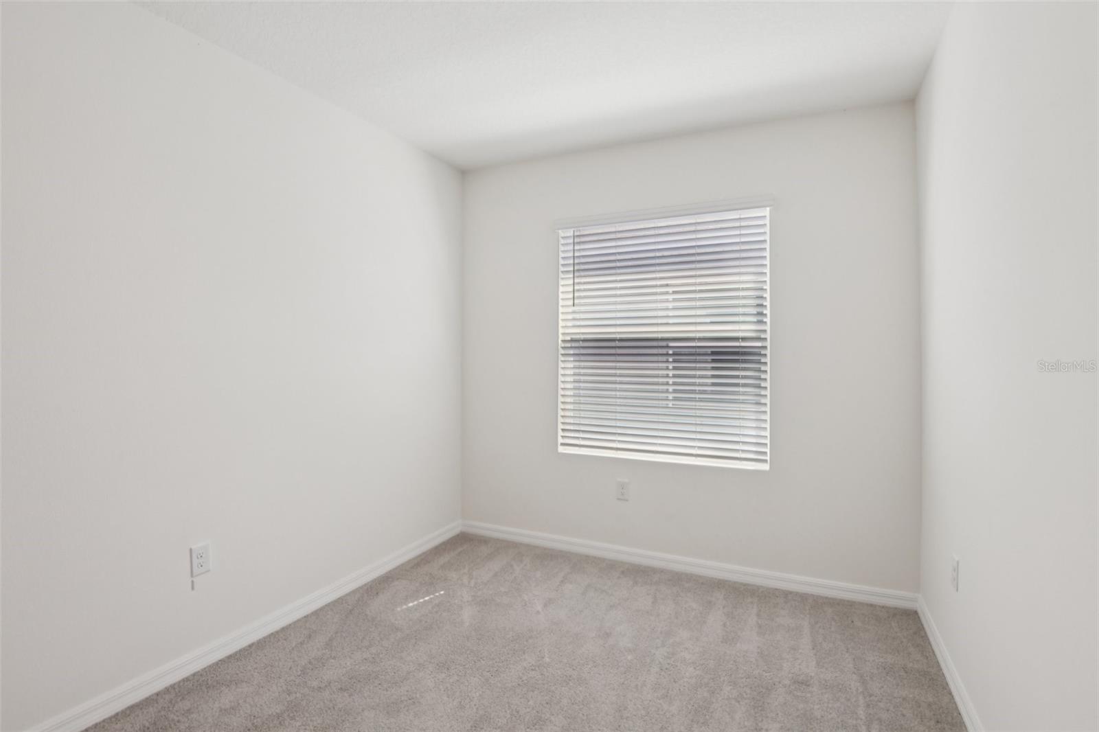 285 MANGROVE SHADE CIR