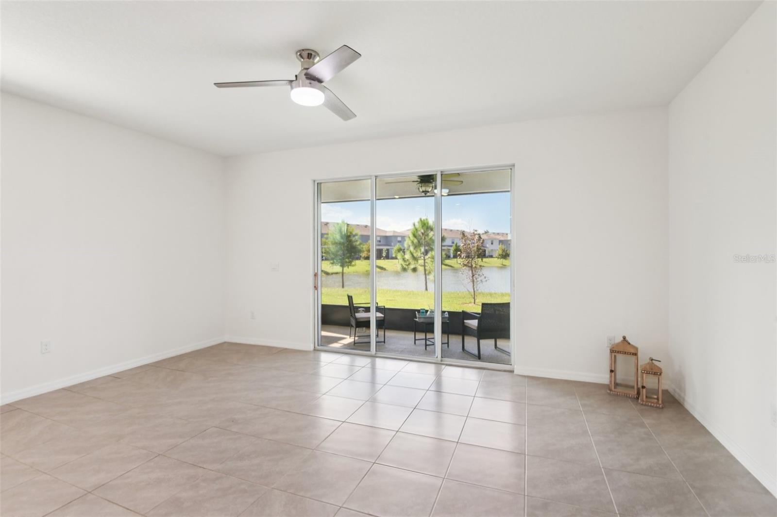 285 MANGROVE SHADE CIR