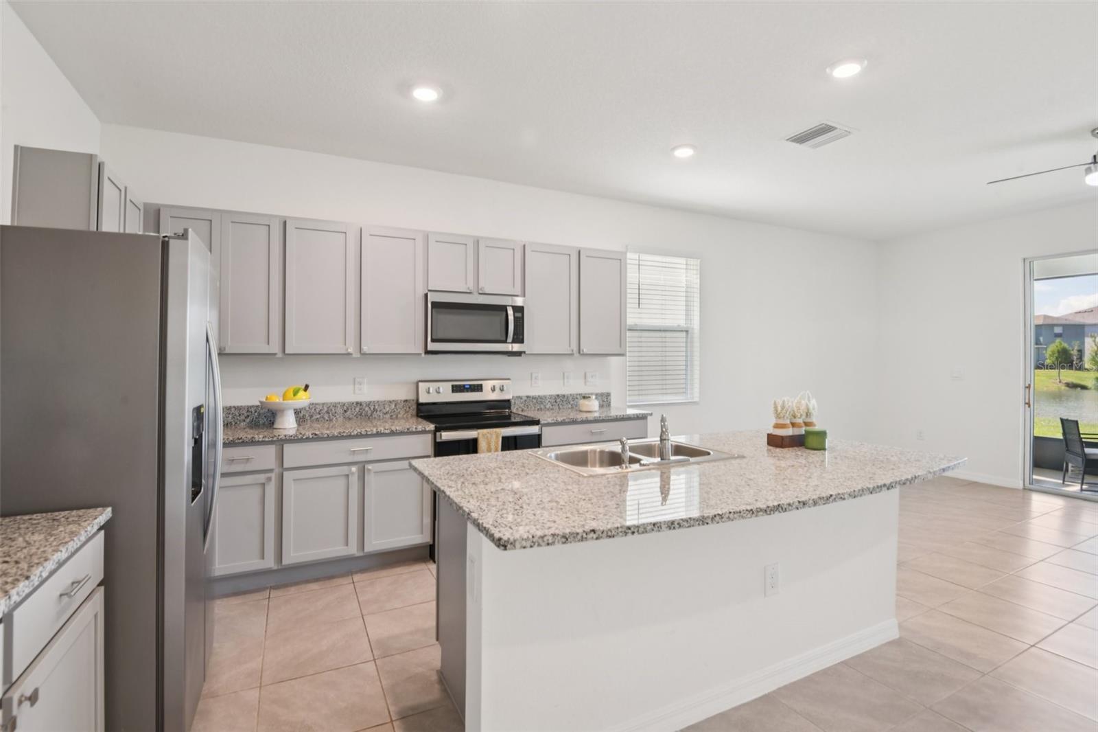 285 MANGROVE SHADE CIR