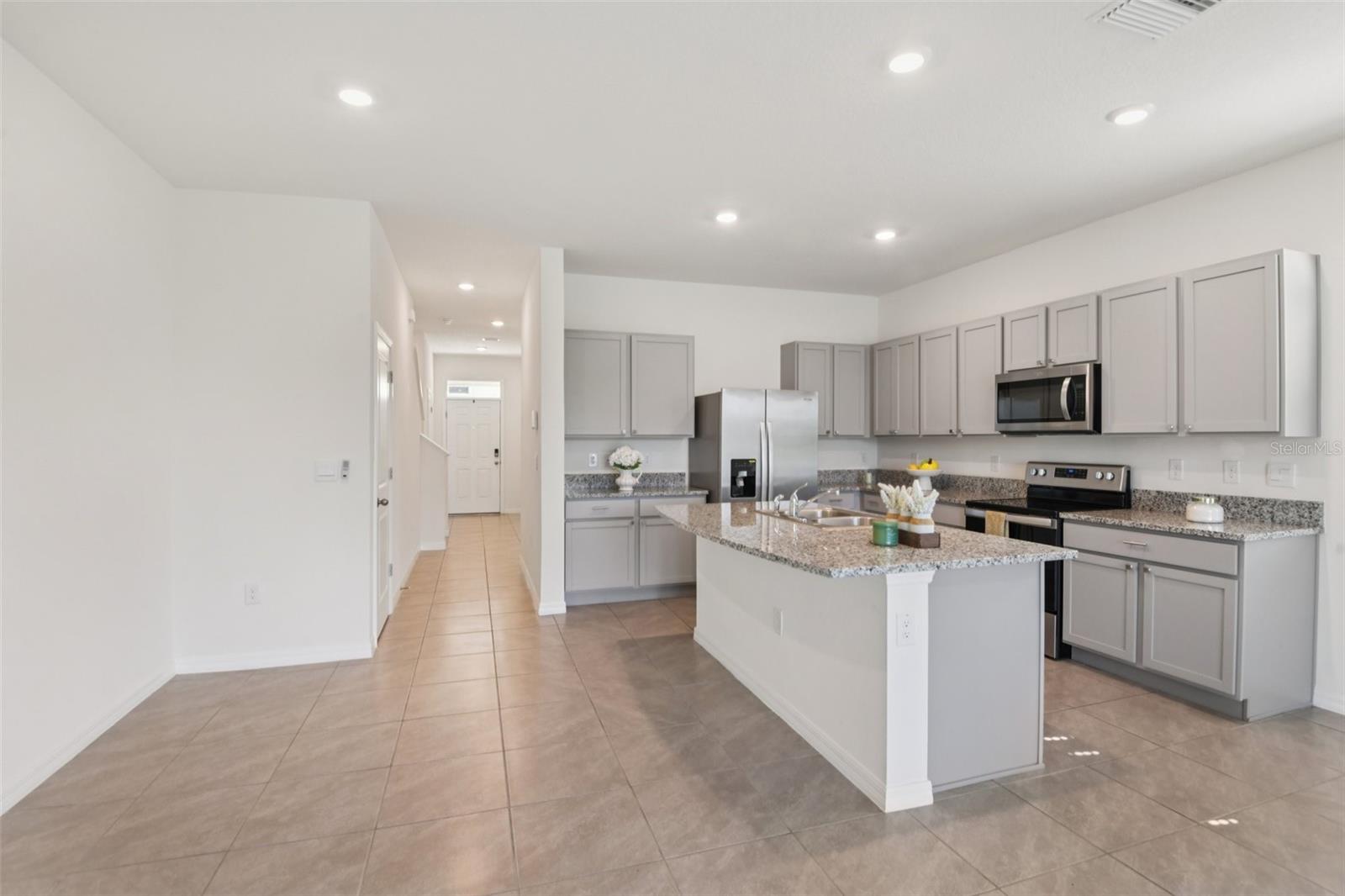 285 MANGROVE SHADE CIR