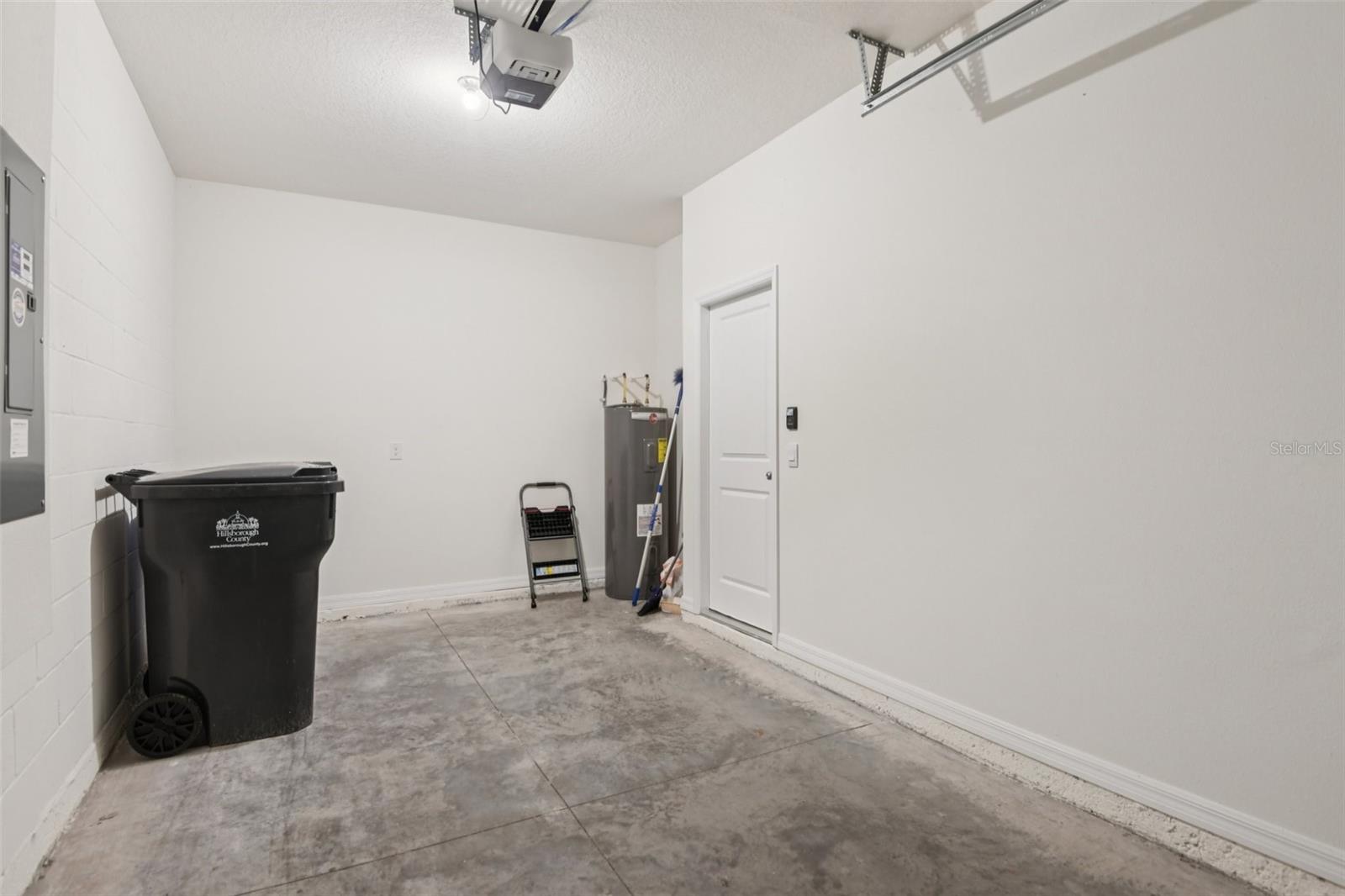 285 MANGROVE SHADE CIR