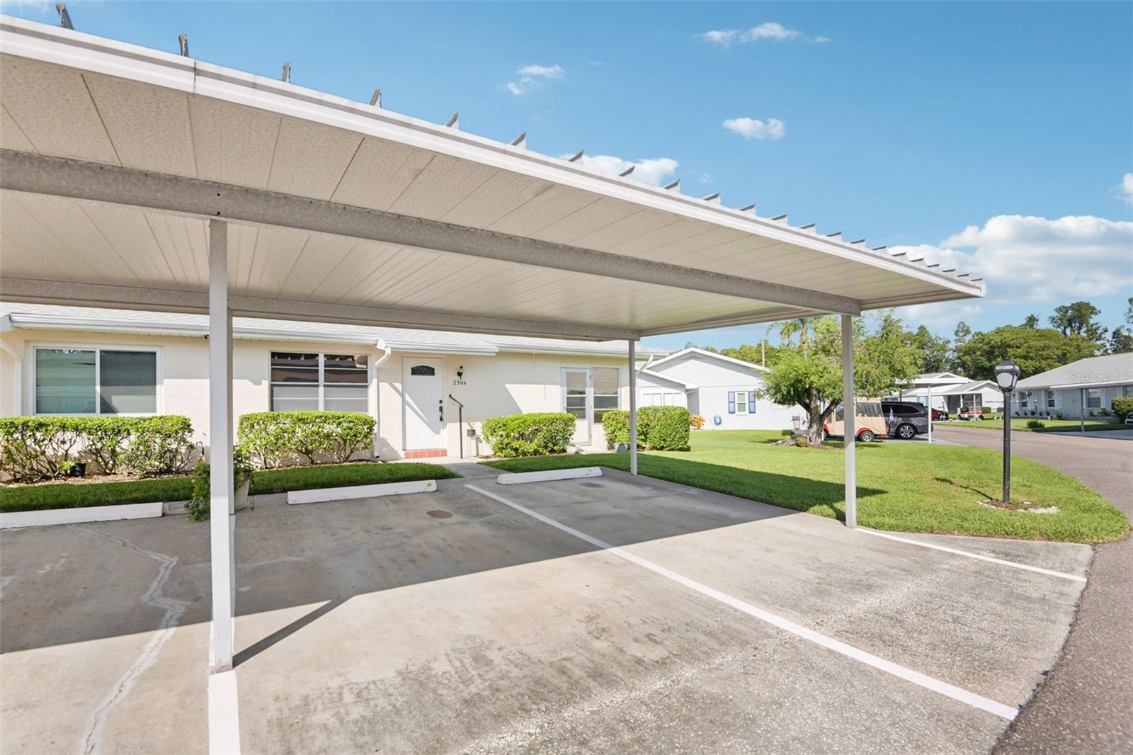 2304 GLENMORE CIR #327