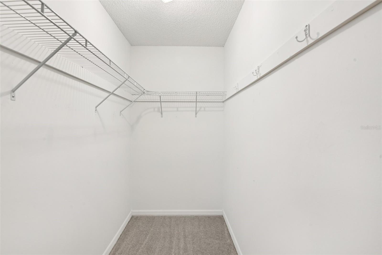 2304 GLENMORE CIR #327