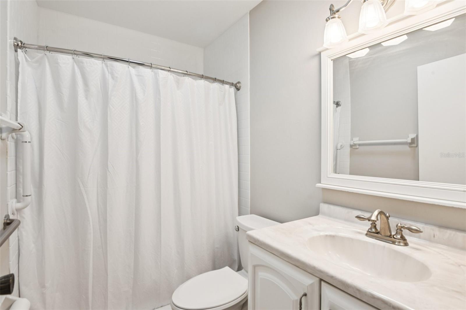 2304 GLENMORE CIR #327