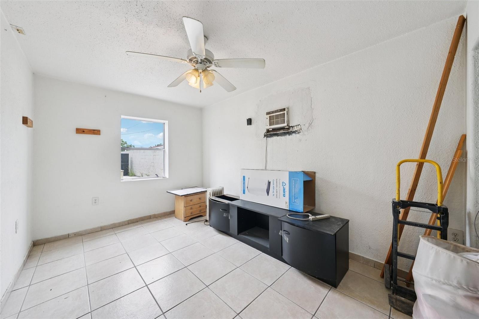 4515 N SAINT VINCENT ST