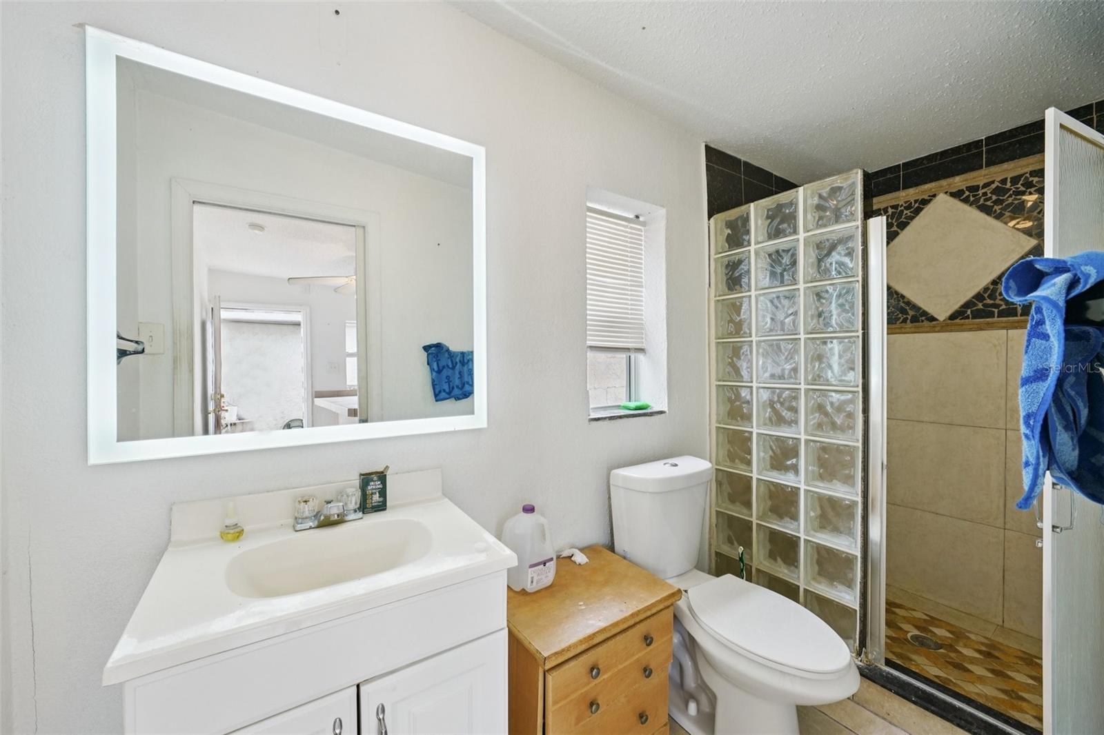 4515 N SAINT VINCENT ST