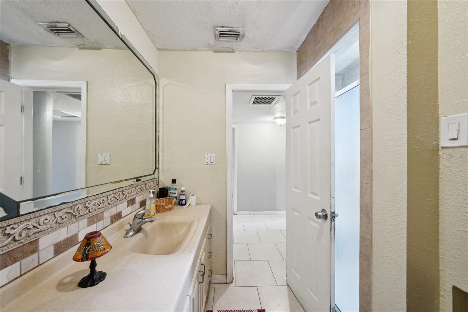 4515 N SAINT VINCENT ST