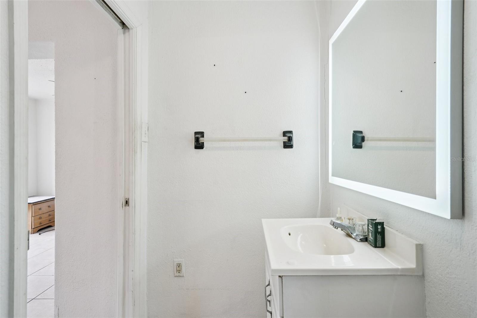 4515 N SAINT VINCENT ST