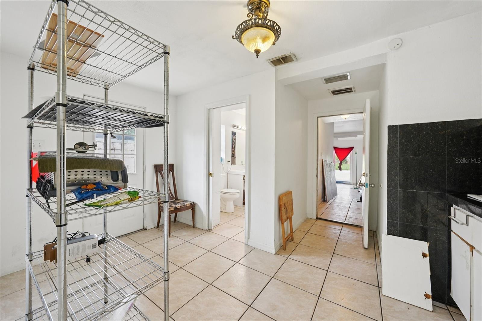 4515 N SAINT VINCENT ST