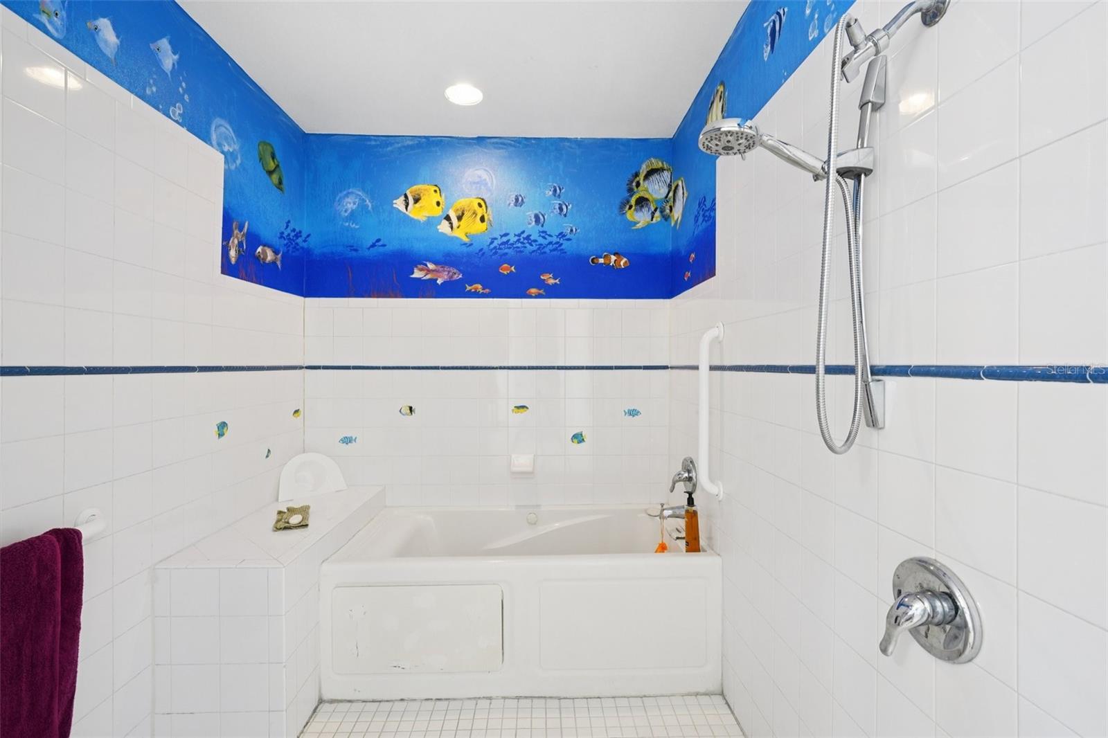 4515 N SAINT VINCENT ST