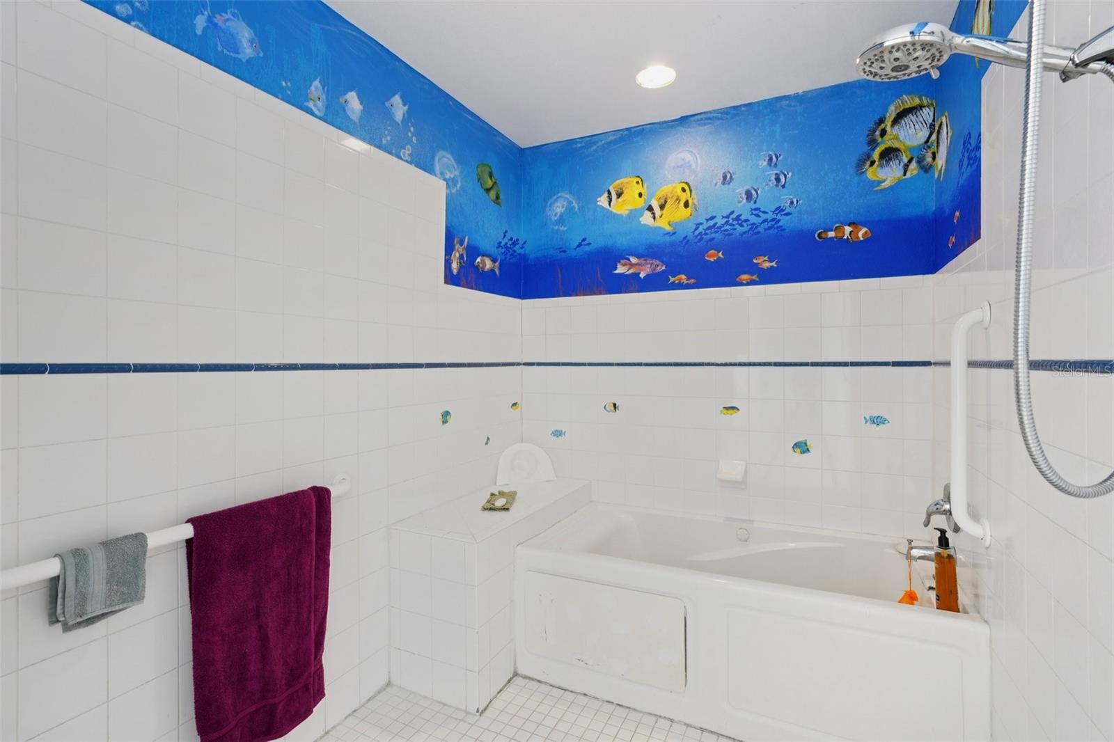 4515 N SAINT VINCENT ST