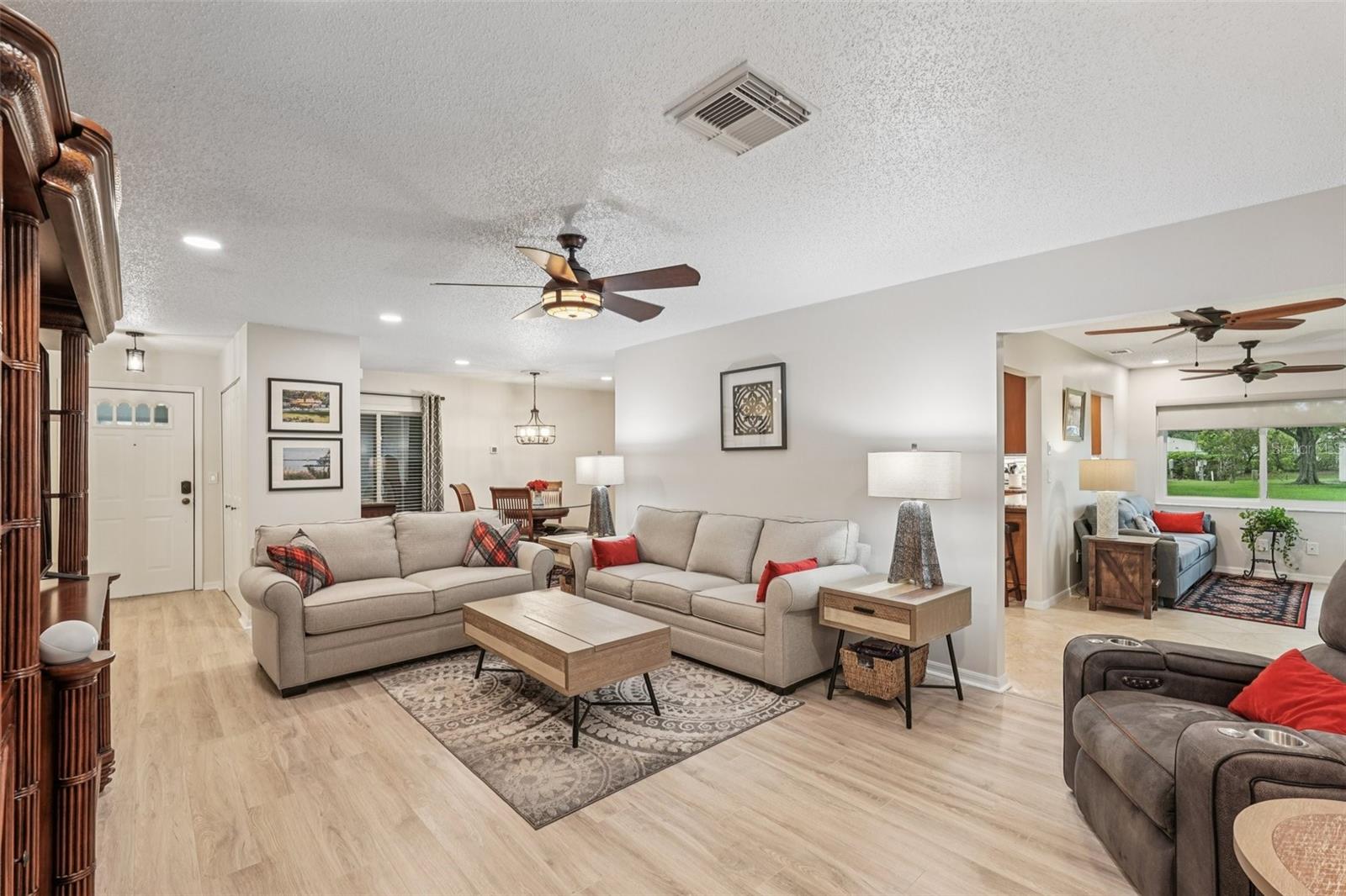 2315 LANCASTER DR
