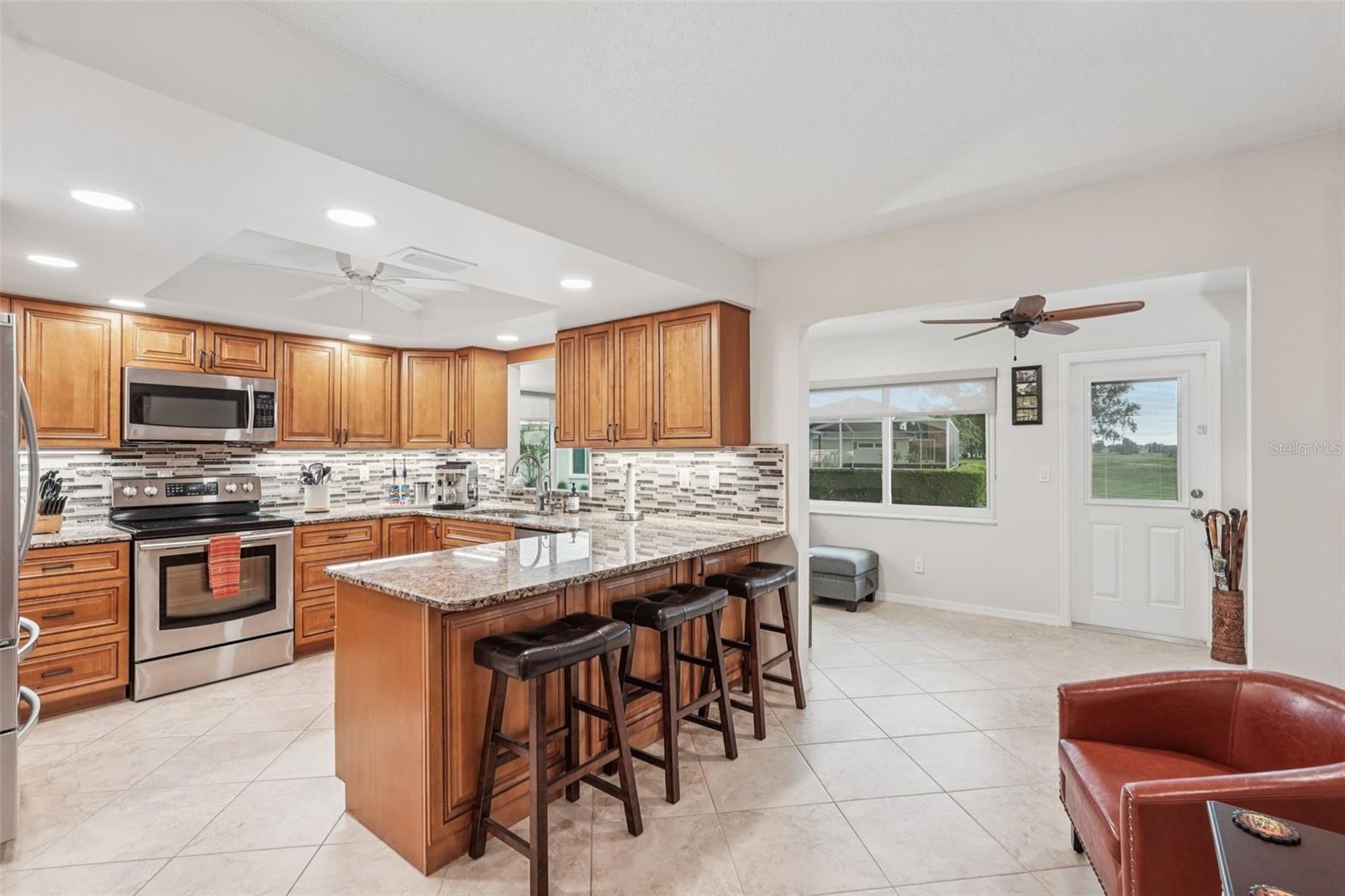 2315 LANCASTER DR