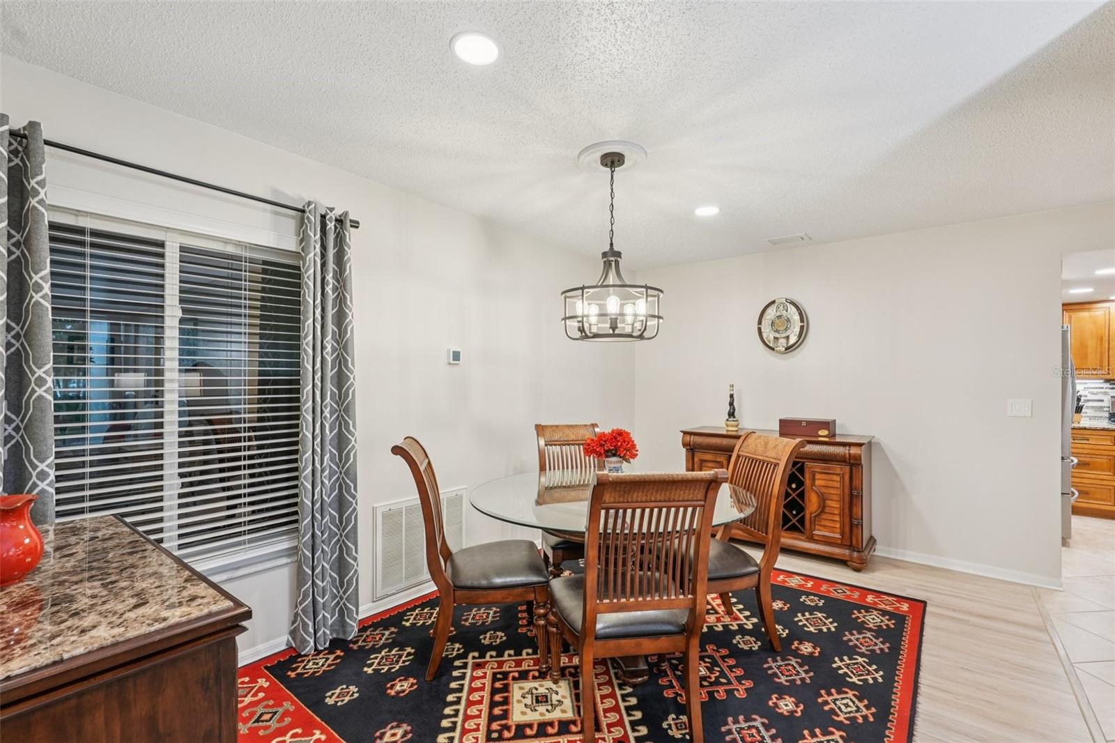 2315 LANCASTER DR