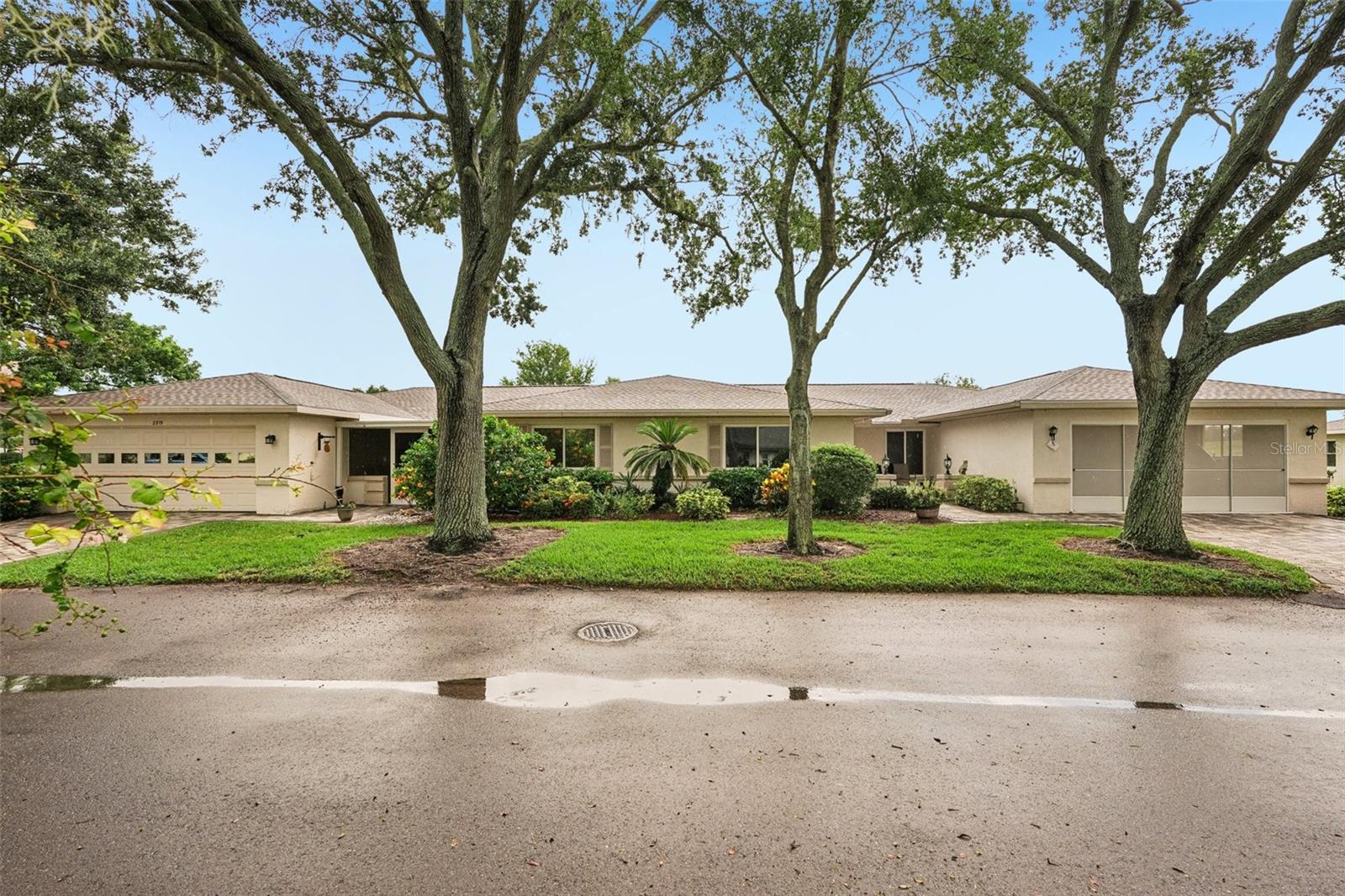 2315 LANCASTER DR