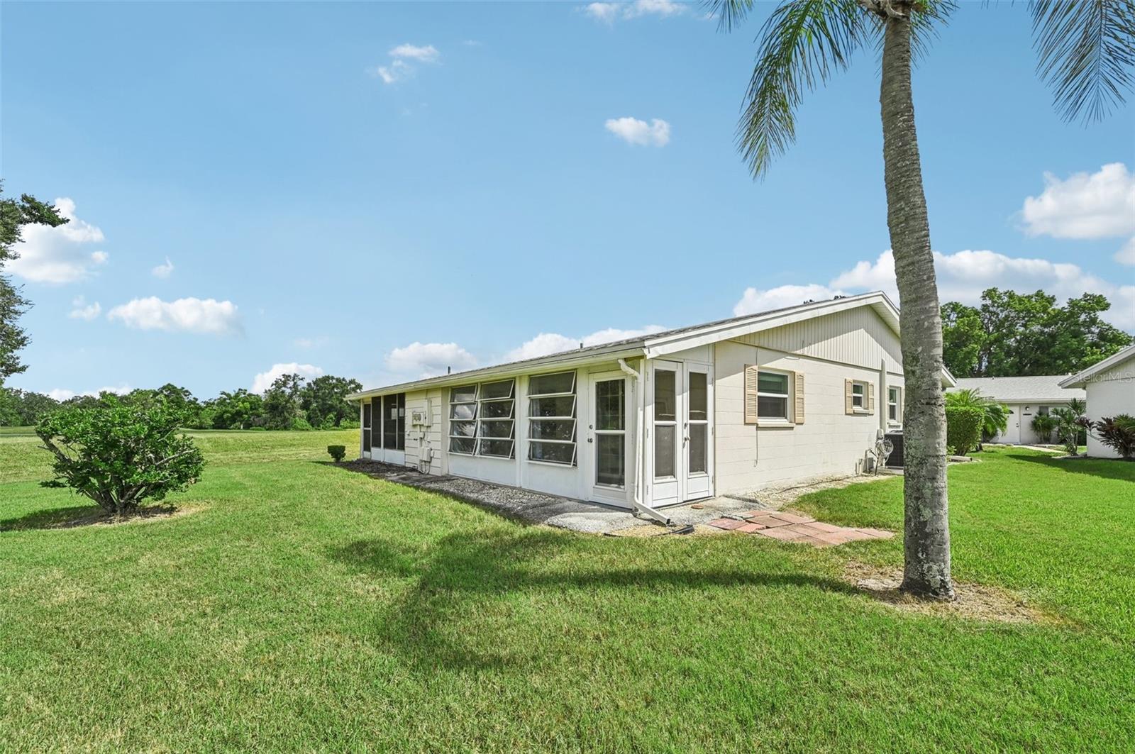 301 ANDOVER PL S #177