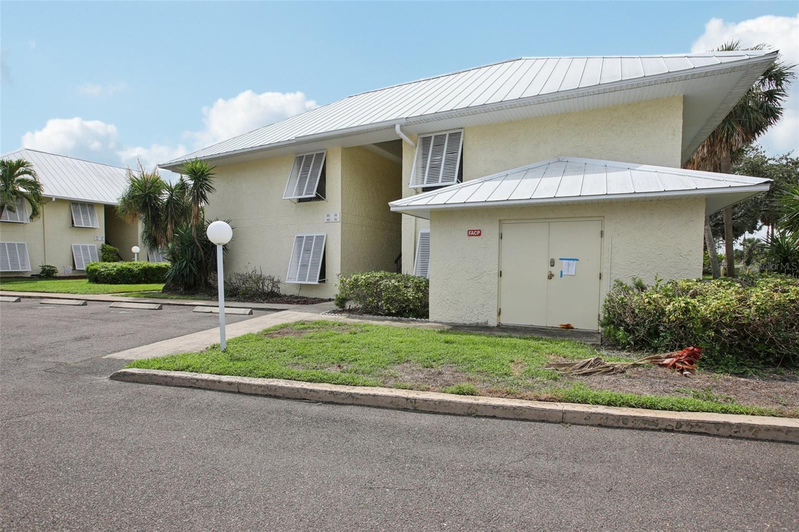 7300 SUNSHINE SKYWAY LN S #202