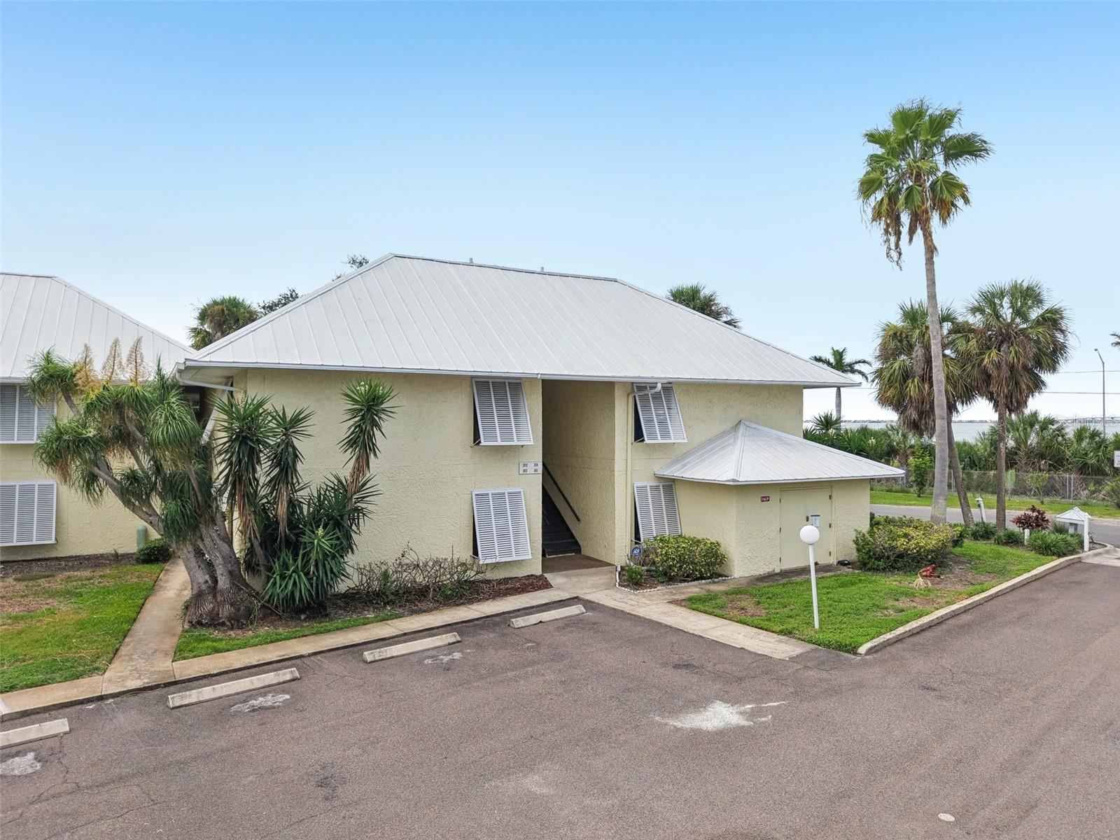 7300 SUNSHINE SKYWAY LN S #202