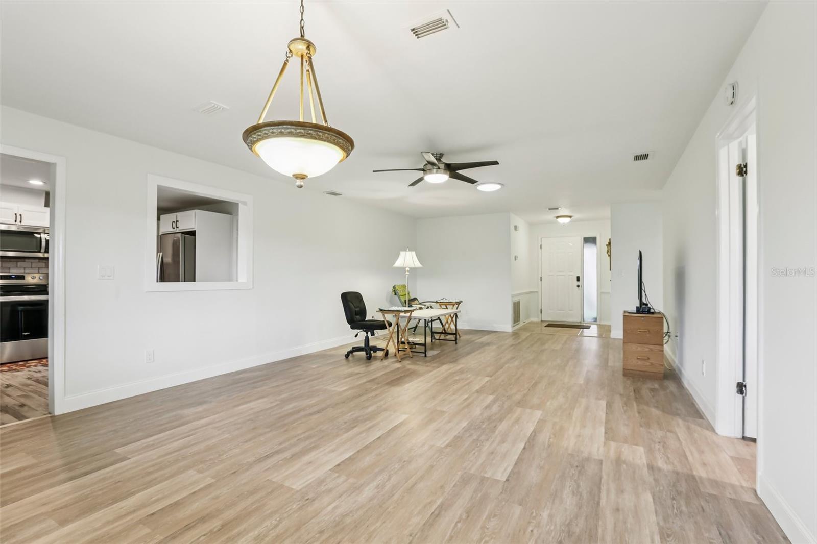 2603 LANCASTER DR