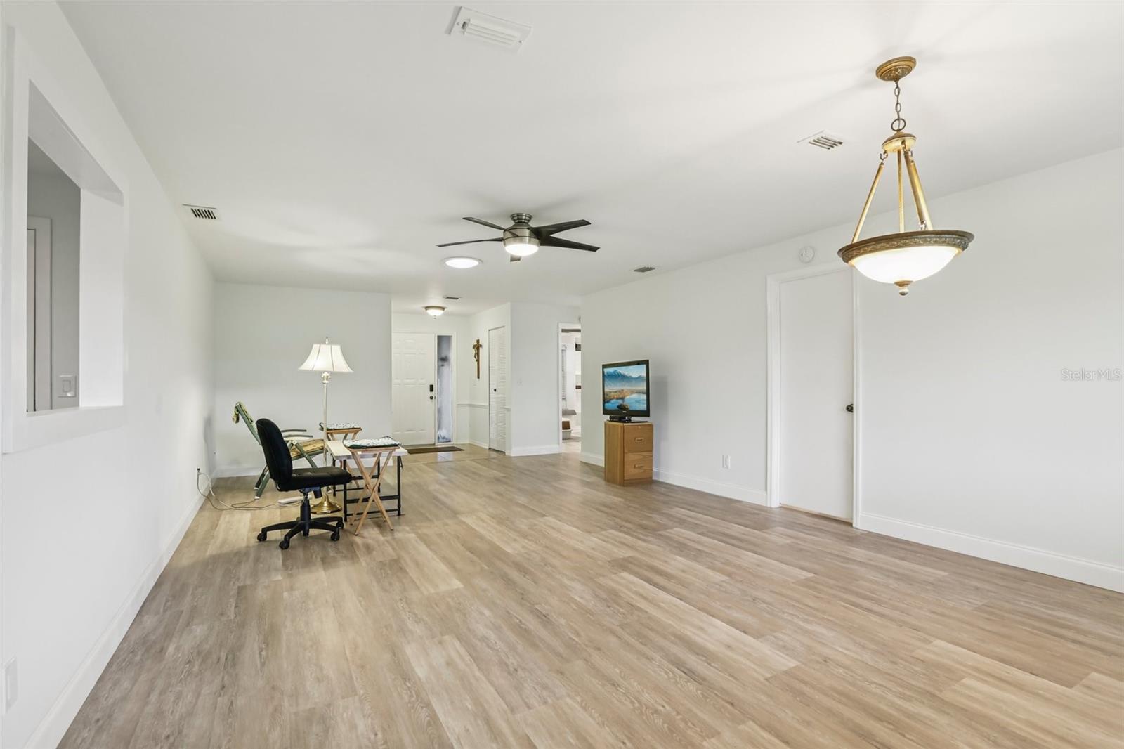 2603 LANCASTER DR