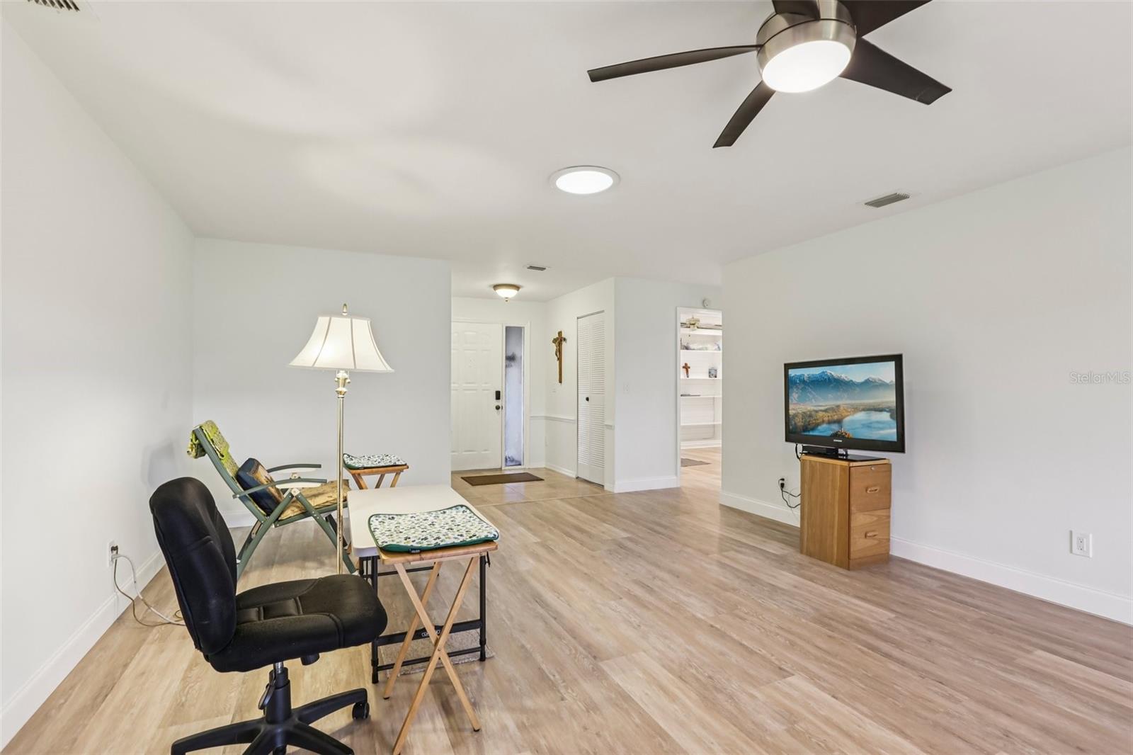 2603 LANCASTER DR