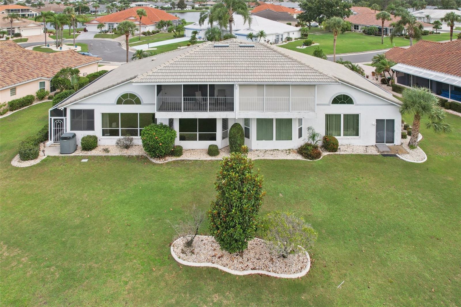 736 FAIRWAY RIDGE CT