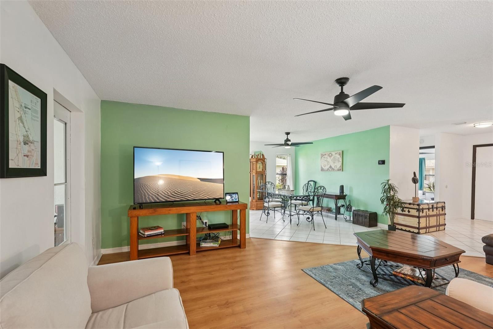 1604 LELAND DR