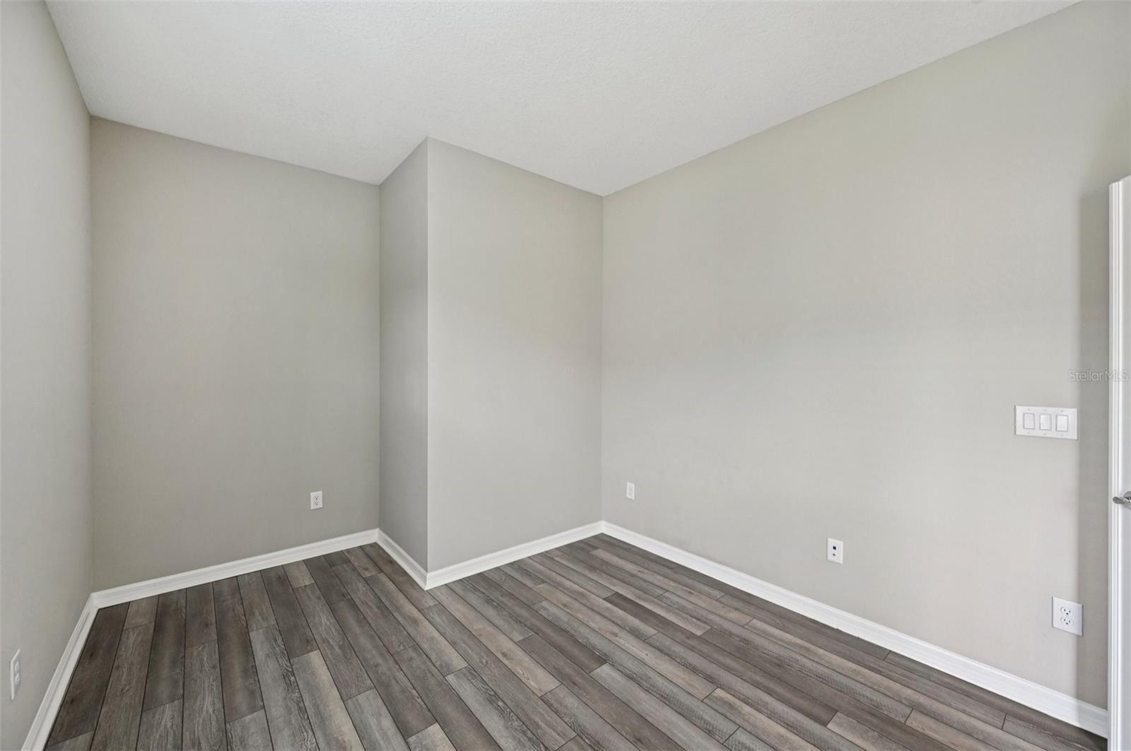 6372 MOORING LINE CIR