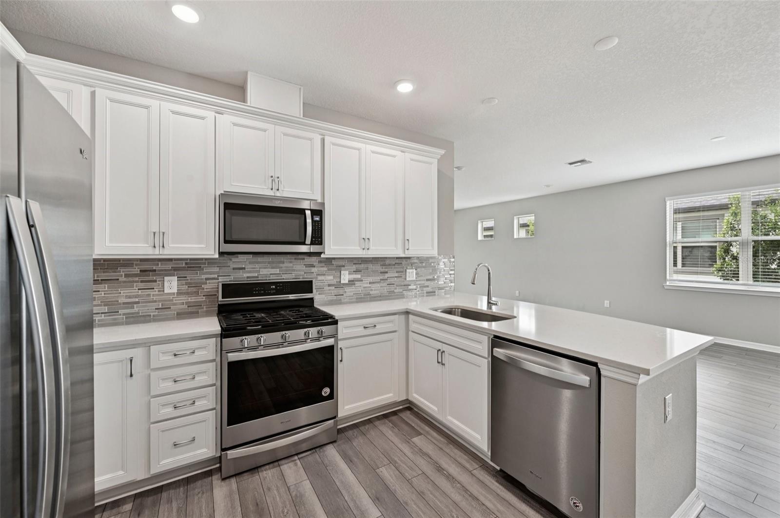 6372 MOORING LINE CIR