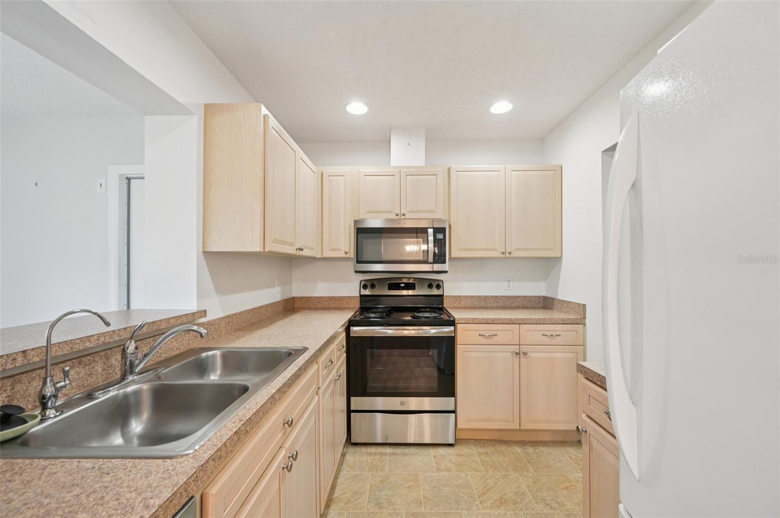 214 GLOUCESTER BLVD