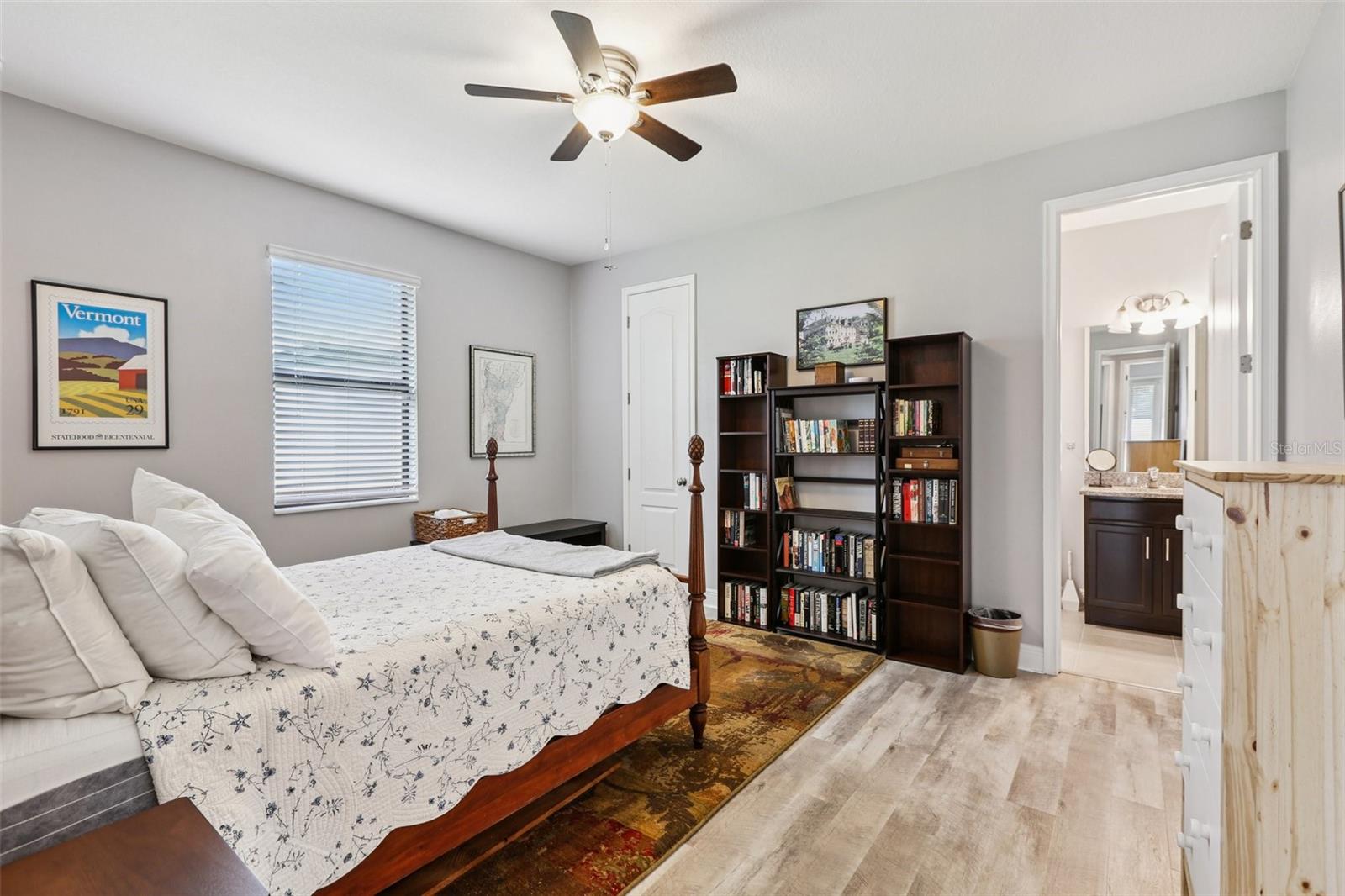 3915 SALIDA DELSOL DR