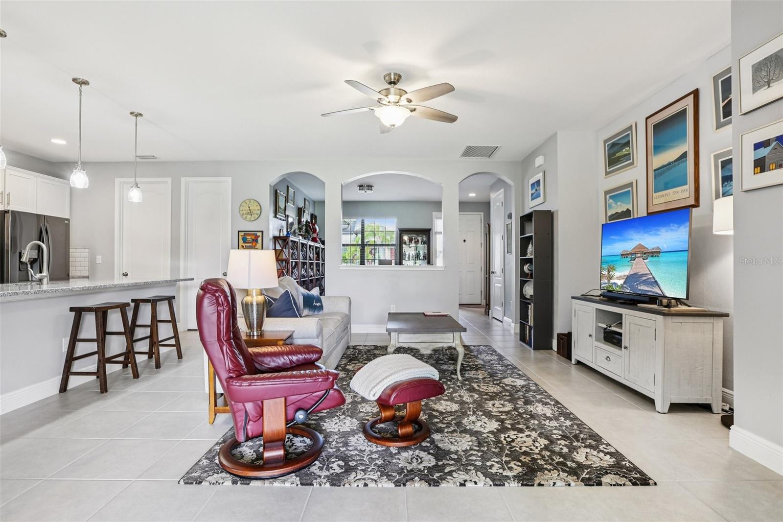 3915 SALIDA DELSOL DR