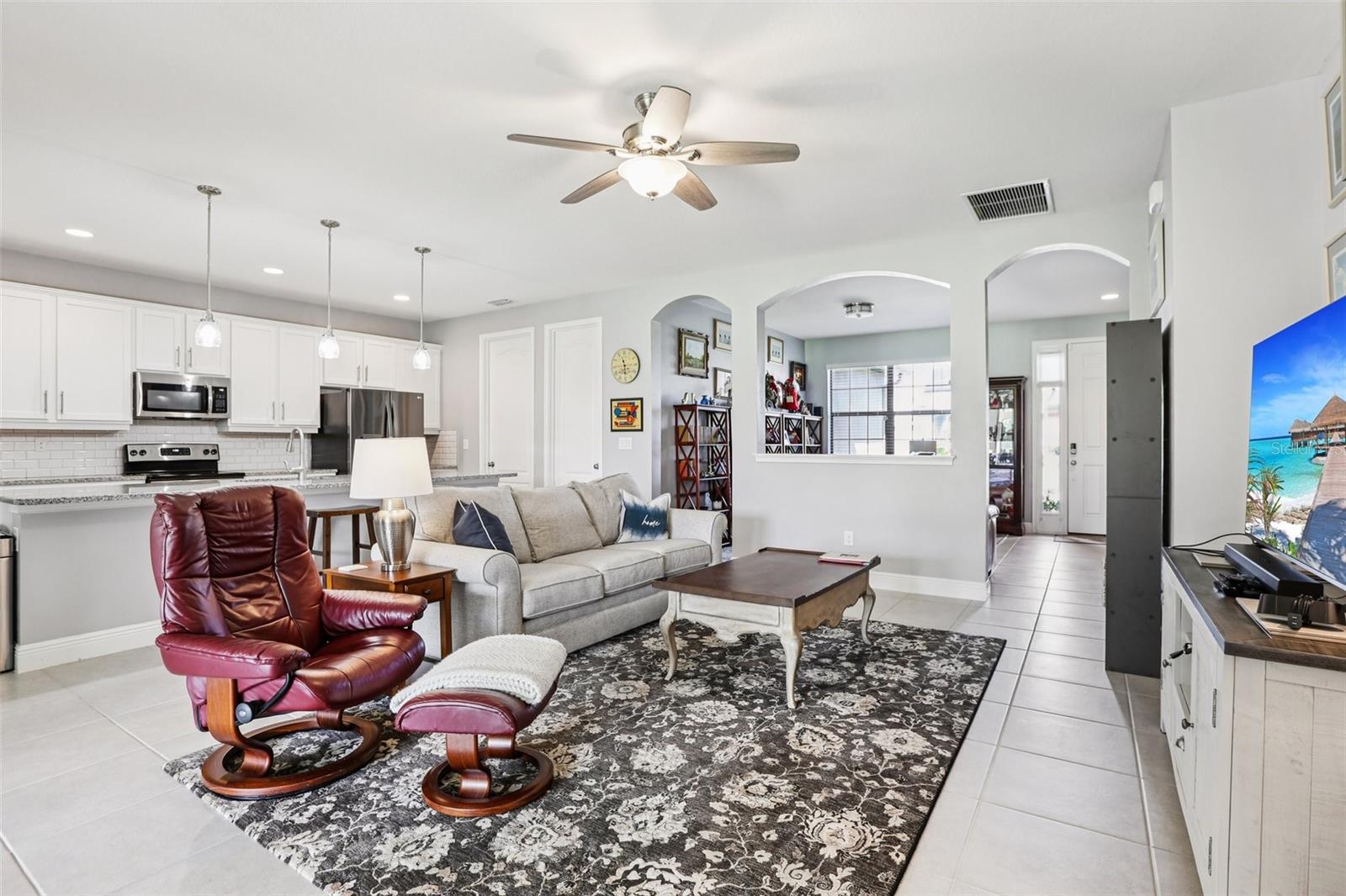 3915 SALIDA DELSOL DR