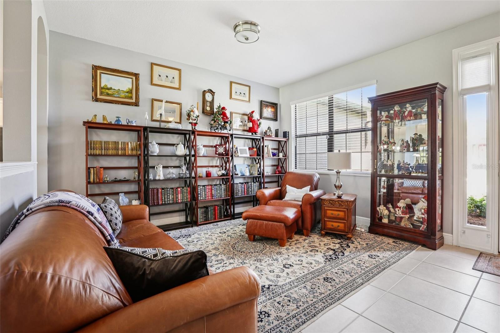 3915 SALIDA DELSOL DR