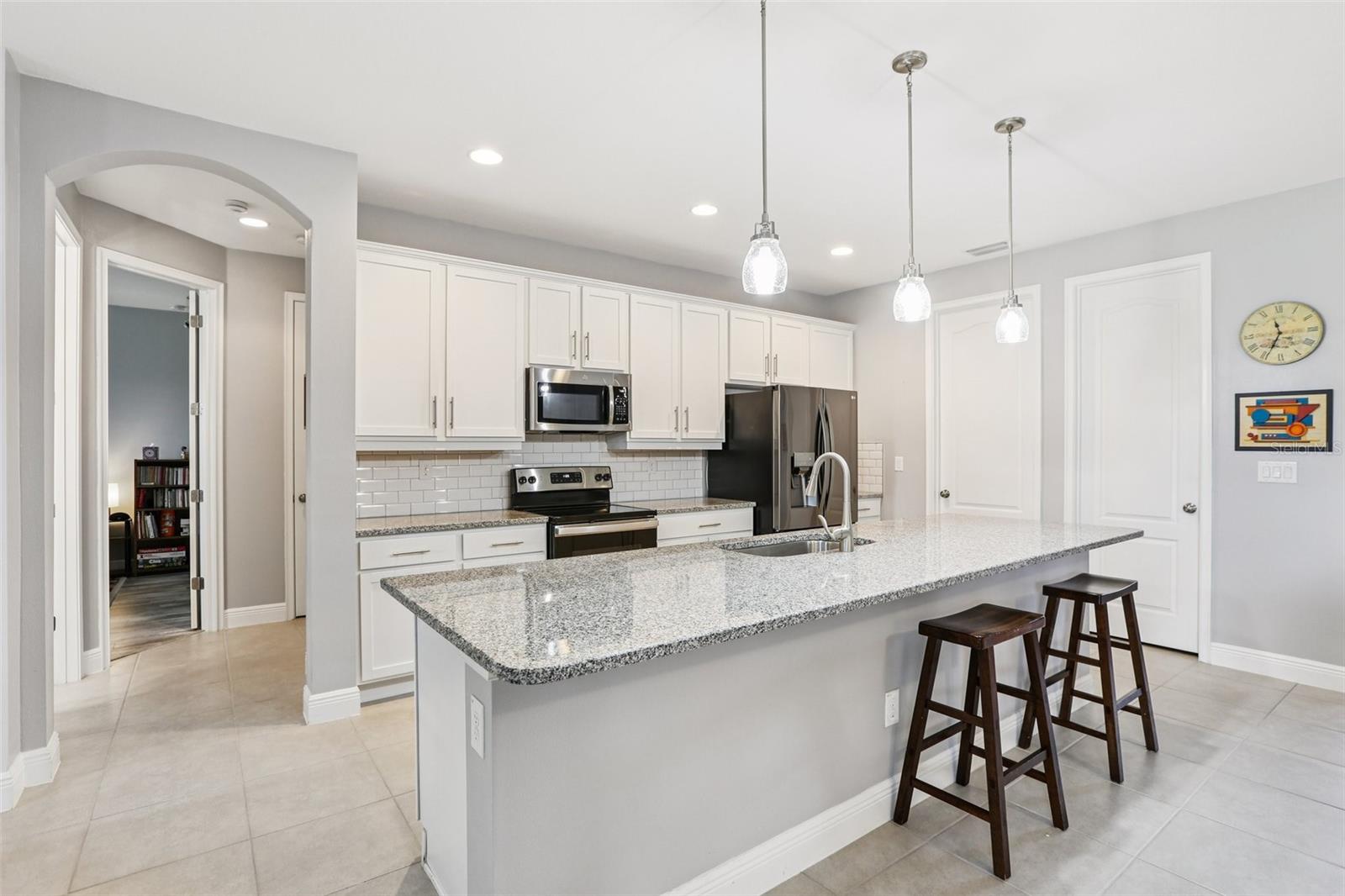 3915 SALIDA DELSOL DR