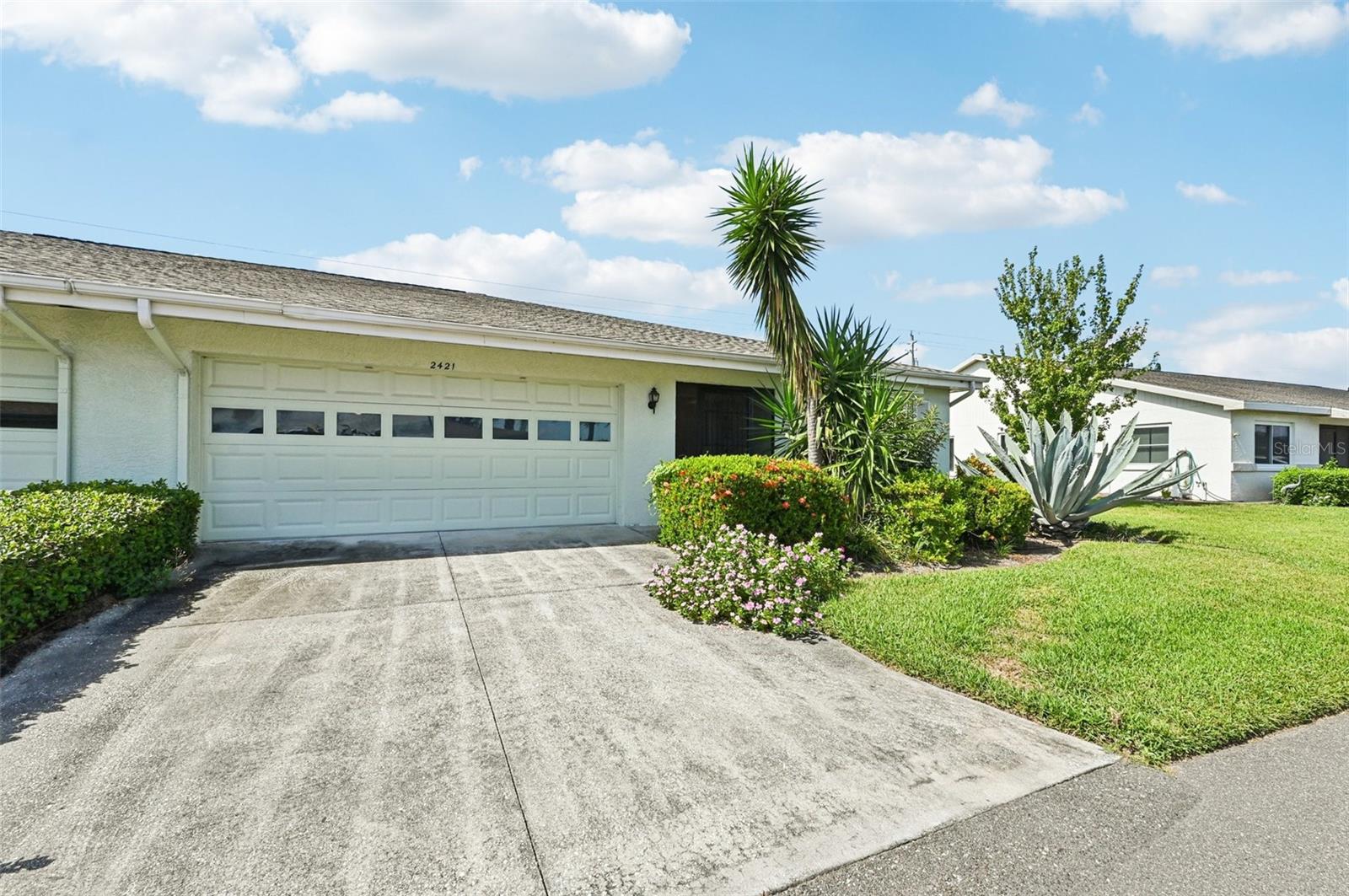 2421 LANCASTER DR