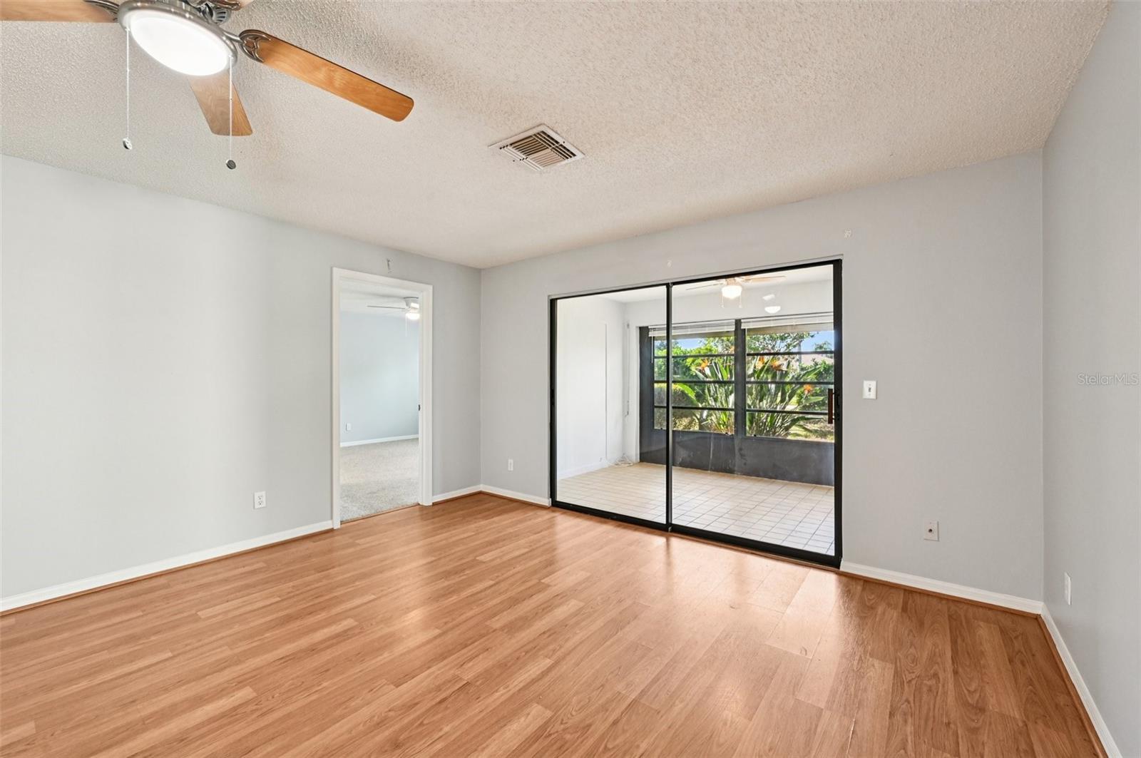 2421 LANCASTER DR
