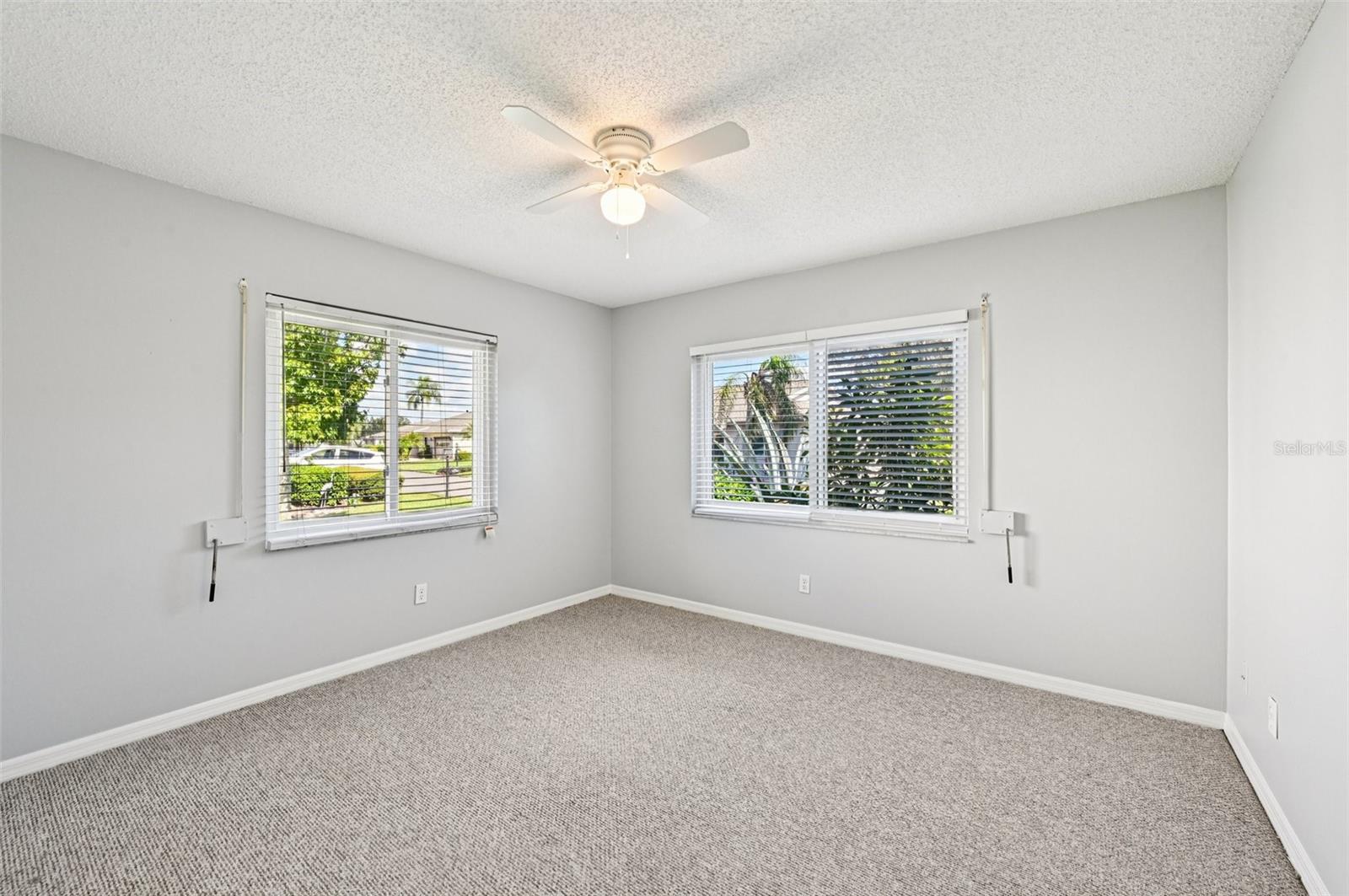 2421 LANCASTER DR